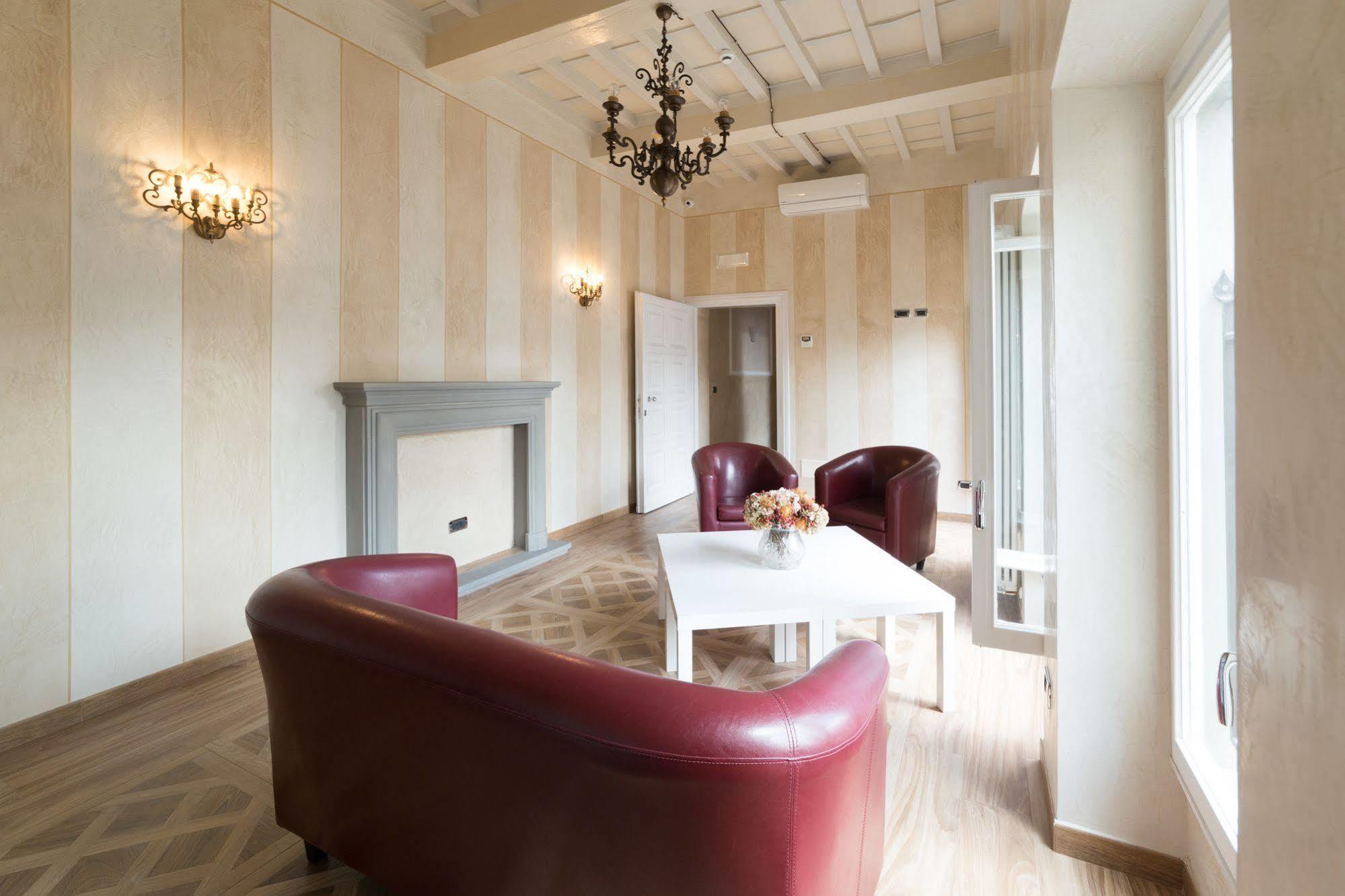 Hotel California Florencia